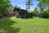 627 Jennings Drive, Wilmington, NC 28403 — 4-bedroom home in Devon Park, Wilmington, NC, photo 24 of 26: 29_img_5408