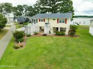 22 Oak Point Road, Chocowinity, NC 27817 — 2-bedroom waterfront home in Bayside Shores, Chocowinity, NC, photo 3 of 51: DJI_0406