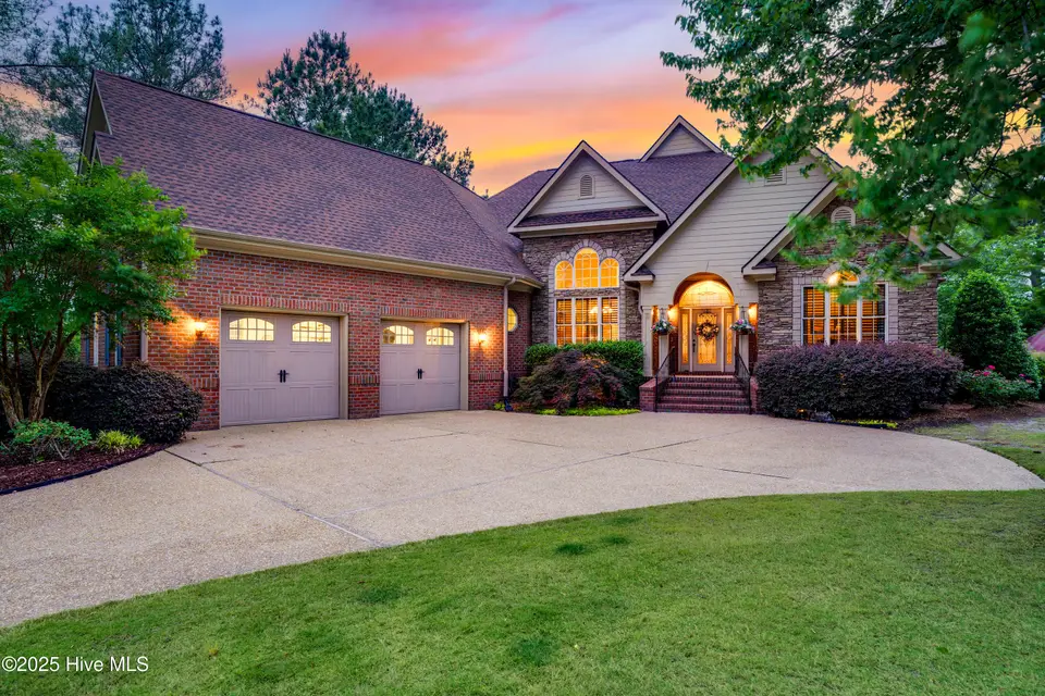 115 Legacy Lakes Drive, Wallace, NC 28466 — 4-bedroom waterfront home in River Landing, Wallace, NC, photo 1 of 49