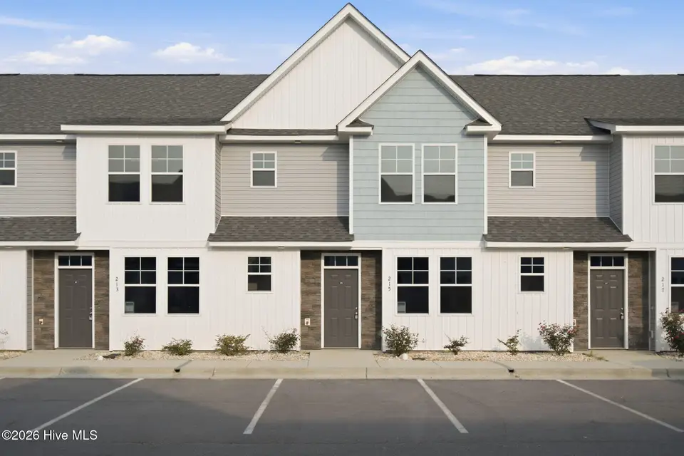215 Sandy Cove Lane, Sneads Ferry, NC 28460 — 3-bedroom townhome in Beachside Commons, Sneads Ferry, NC, photo 1 of 29