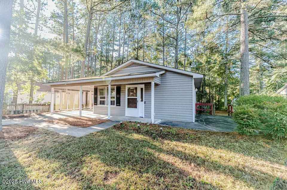 108 Chapel Greens Place, Aberdeen, NC 28315 — 2-bedroom home in Aberdeen, Aberdeen, NC, photo 1 of 32: 108 chap3