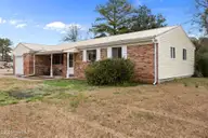 401 Ramsey Drive, Jacksonville, NC 28540 — 4-bedroom home in Shamrock Village, Jacksonville, NC, photo 6 of 55: 6-web-or-mls-401 Ramsey Dr. 105