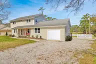 3208 Country Club Road, Morehead City, NC 28557 — 4-bedroom home in Miller Harrell, Morehead City, NC, photo 10 of 49: Parking