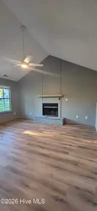 215 Spruce Court, Jacksonville, NC 28546 — 3-bedroom home in Willow Woods, Jacksonville, NC, photo 5 of 12