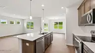 820 Fernwind Circle, Aberdeen, NC 28315 — 3-bedroom home in Martin Farms, Aberdeen, NC, photo 7 of 34: KITCHEN