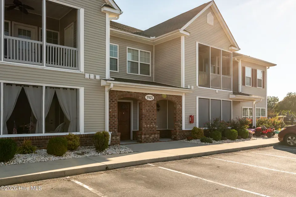 1925 Tara Court 203, Greenville, NC 27858 — 2-bedroom condo in Tara, Greenville, NC, photo 1 of 31: 1925-203_Tara-2