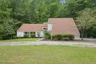 424 Camelia Drive, Washington, NC 27889 — 3-bedroom home in Macswoods, Washington, NC, photo 2 of 43: 21-web-or-mls-IMG_9159