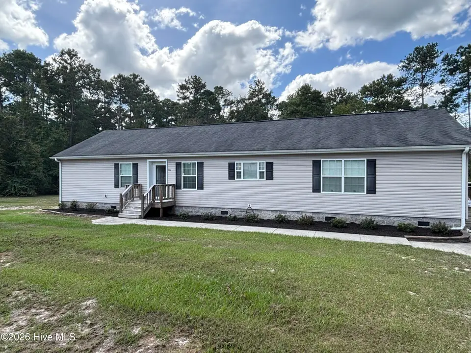 756 Ridgecrest Lane, Rocky Point, NC 28457 — 3-bedroom home in Summit Ridge, Rocky Point, NC, photo 1 of 4