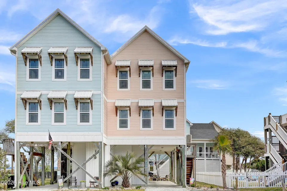 208-2 Gysgt D W Boatman Drive 2, North Topsail Beach, NC 28460 — 4-bedroom townhome, North Topsail Beach, NC, photo 1 of 69: Exterior