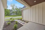 321 Preservation Point Avenue, Wilmington, NC 28401 — 4-bedroom home in Preservation Point, Wilmington, NC, photo 6 of 77