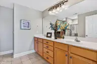 43 Private Drive, Ocean Isle Beach, NC 28469 — 5-bedroom waterfront home in Summer Place, Ocean Isle Beach, NC, photo 17 of 49: Master Bedroom Bath