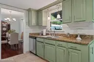 807 Cheryl Lane, Wilmington, NC 28405 — 3-bedroom home in Churchill Estates, Wilmington, NC, photo 18 of 47: 014-807CherylLane-Wilmington-NC-28405-SM