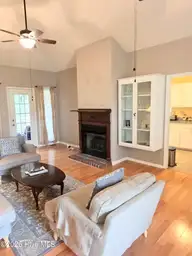 111 Canebrake Drive, New Bern, NC 28562 — 2-bedroom waterfront home in River Bend, New Bern, NC, photo 10 of 44