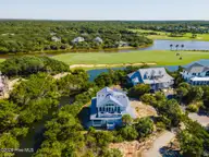 16 Waterthrush Court, Bald Head Island, NC 28461 — 3-bedroom home in BHI (Bald Head Island), Bald Head Island, NC, photo 6 of 57: web-50