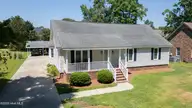 1124 Beechwood Drive, Rocky Mount, NC 27803 — 3-bedroom home in Bradford Place, Rocky Mount, NC, photo 2 of 43: 1124Beechwood_07