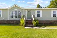 101 Cutlass Street, Jacksonville, NC 28546 — 3-bedroom manufactured home in Maynard Manor, Jacksonville, NC, photo 3 of 31