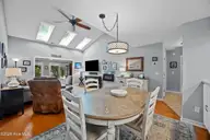 208 Inland Greens Circle, Wilmington, NC 28405 — 3-bedroom townhome in Inland Greens, Wilmington, NC, photo 8 of 41