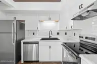 405 Myrtlewood Circle, Jacksonville, NC 28546 — 2-bedroom townhome in Country Club Villas, Jacksonville, NC, photo 10 of 20: myrtle-10