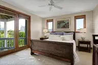 23 Comber Road, Wilmington, NC 28411 — 5-bedroom waterfront home in Figure Eight Island, Wilmington, NC, photo 24 of 48: 040_pja16132_141