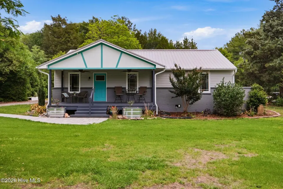 1302 Crest Drive, Aberdeen, NC 28315 — 2-bedroom home, Aberdeen, NC, photo 1 of 30: 1302 Crest Drive