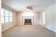 300 Midlothian Drive, Southern Pines, NC 28387 — 3-bedroom home, Southern Pines, NC, photo 12 of 39: 6-web-or-mls-DSC01884
