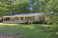2212 Charles Boulevard, Greenville, NC 27858 — 3-bedroom waterfront home in Oakmont, Greenville, NC, photo 15 of 67: 2-web-or-mls-IMG_2842_edit
