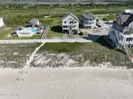 438 Hampton Colony Circle, North Topsail Beach, NC 28460 — 5-bedroom waterfront home in Hampton Colony, North Topsail Beach, NC, photo 5 of 24: HamptonColony438-DanDJI_0120 copy