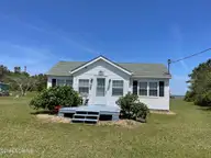 2524 Cedar Island Road, Cedar Island, NC 28520 — 2-bedroom waterfront home, Cedar Island, NC, photo 12 of 52: 2524 Cedar Island Rd