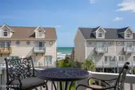 208 Goldsboro Drive, North Topsail Beach, NC 28460 — 6-bedroom waterfront townhome in Topsail Wynds, North Topsail Beach, NC, photo 11 of 51