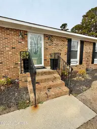 2012 Hwy 258 N, Kinston, NC 28504 — 3-bedroom home in Falling Creek, Kinston, NC, photo 3 of 50: IMG_4370