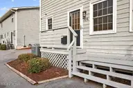 306 River Walk, New Bern, NC 28560 — 2-bedroom condo in New Bern Downtown Historic, New Bern, NC, photo 15 of 28: IMG_2981