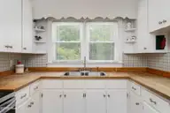 4602 Mockingbird Lane, Wilmington, NC 28409 — 3-bedroom home in Long Leaf Hills, Wilmington, NC, photo 13 of 34: Kitchen