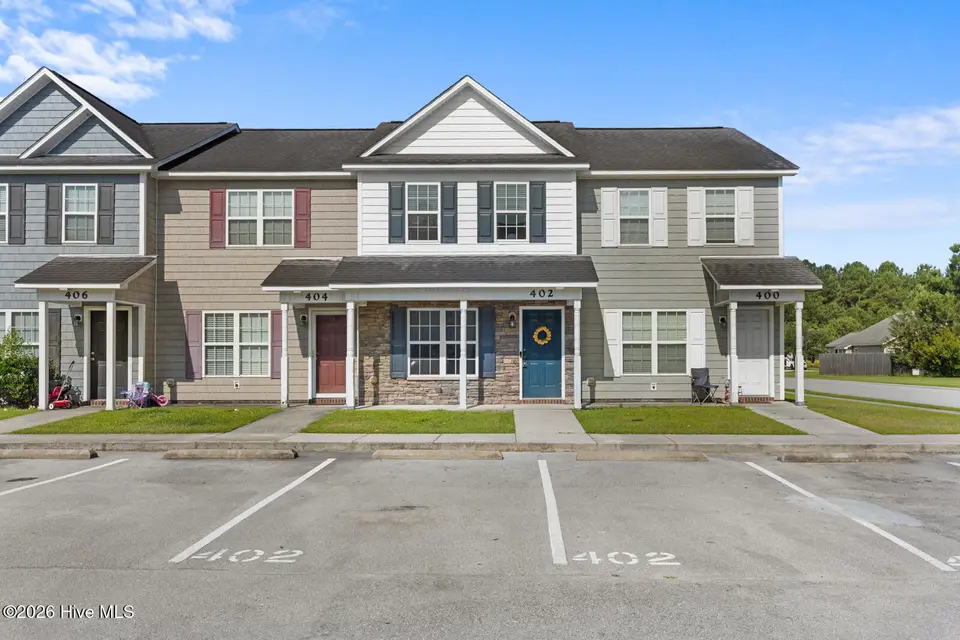 402 Caldwell Loop, Jacksonville, NC 28546 — 2-bedroom townhome in Carolina Forest, Jacksonville, NC, photo 1 of 27