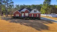 107 W Raintree Lane, Goldsboro, NC 27534 — 3-bedroom home in Raintree, Goldsboro, NC, photo 8 of 59: 08-107 W Raintree Ln-8