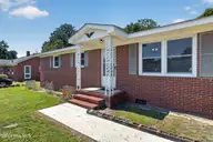 705 Holbrooke Avenue, Wilmington, NC 28412 — 3-bedroom home in Victoria Village, Wilmington, NC, photo 5 of 35