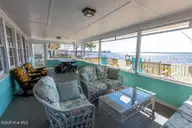 844 Swan Point Drive, Washington, NC 27889 — 3-bedroom waterfront home, Washington, NC, photo 6 of 13: IMG_3653