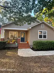 Winter Park Gardens, Wilmington — 2-bedroom home in Winter Park Gardens, Wilmington, NC, photo 1 of 44: IMG_9446