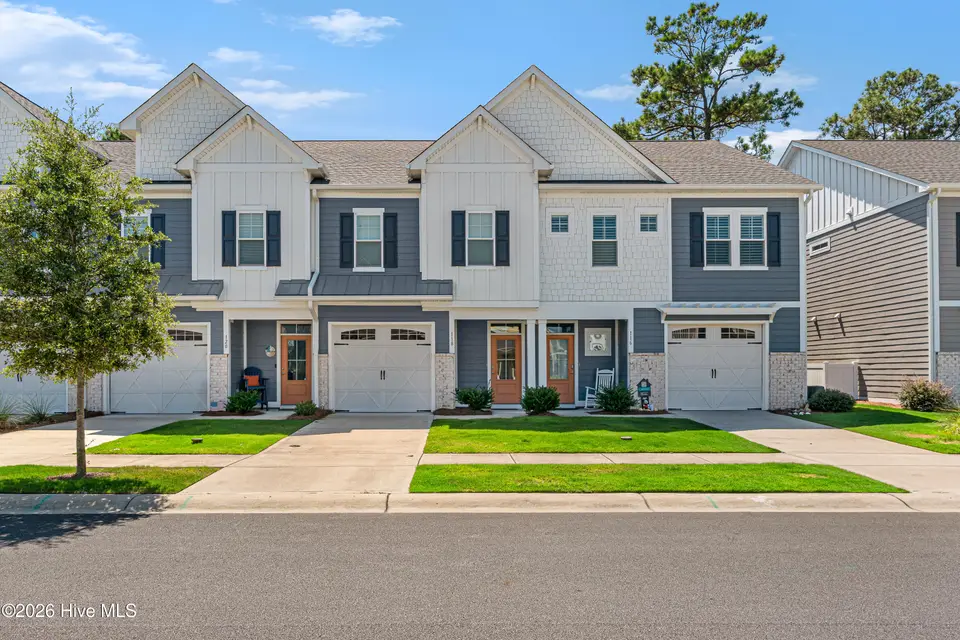 118 Blue Bill Way, Beaufort, NC 28516 — 3-bedroom townhome in Beau Coast, Beaufort, NC, photo 1 of 57: Stunning Beau Coast townhome