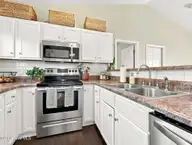 238 Sweet Gum Lane, Richlands, NC 28574 — 3-bedroom home in Ashbury Park, Richlands, NC, photo 15 of 46