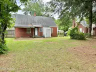 303 S Andrews Avenue, Goldsboro, NC 27530 — 2-bedroom home in Woodford, Goldsboro, NC, photo 16 of 18: IMG_9814 3