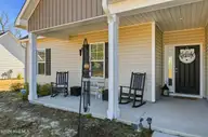 35 W Waverly Drive, Burgaw, NC 28425 — 3-bedroom home in Brierwood Estates, Burgaw, NC, photo 3 of 27: 5_35 w waverly dr-0005