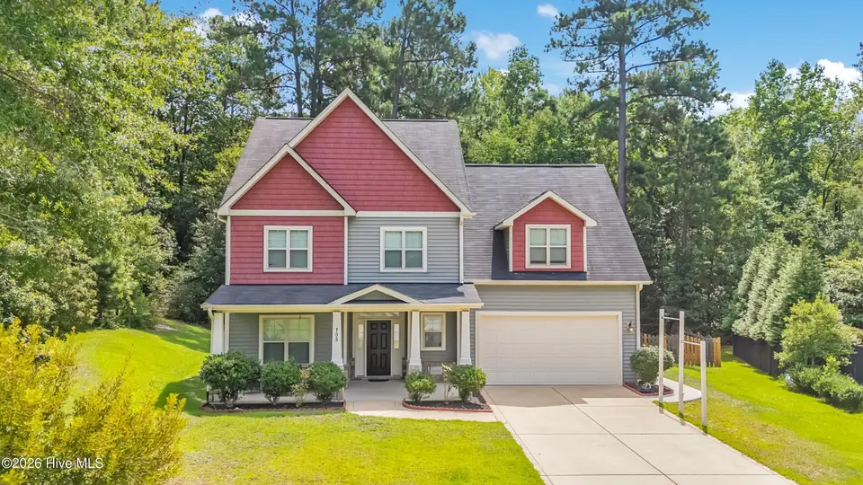 105 Birdsong Court, Aberdeen, NC 28315 — 4-bedroom home in Forest Hills, Aberdeen, NC, photo 1 of 40: 001_trevisuality_105_birdsong_ct-1_925