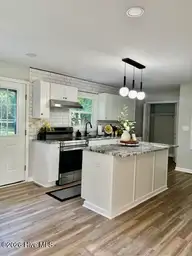 503 Covington Drive, Kinston, NC 28501 — 3-bedroom home, Kinston, NC, photo 15 of 27: IMG_3268