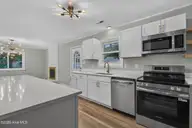 809 Deblea Court, Jacksonville, NC 28546 — 3-bedroom home in Branchwood, Jacksonville, NC, photo 7 of 34