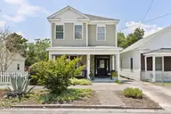 720 S 6th Street, Wilmington, NC 28401 — 4-bedroom home in Downtown, Wilmington, NC, photo 1 of 48: IMG_9717