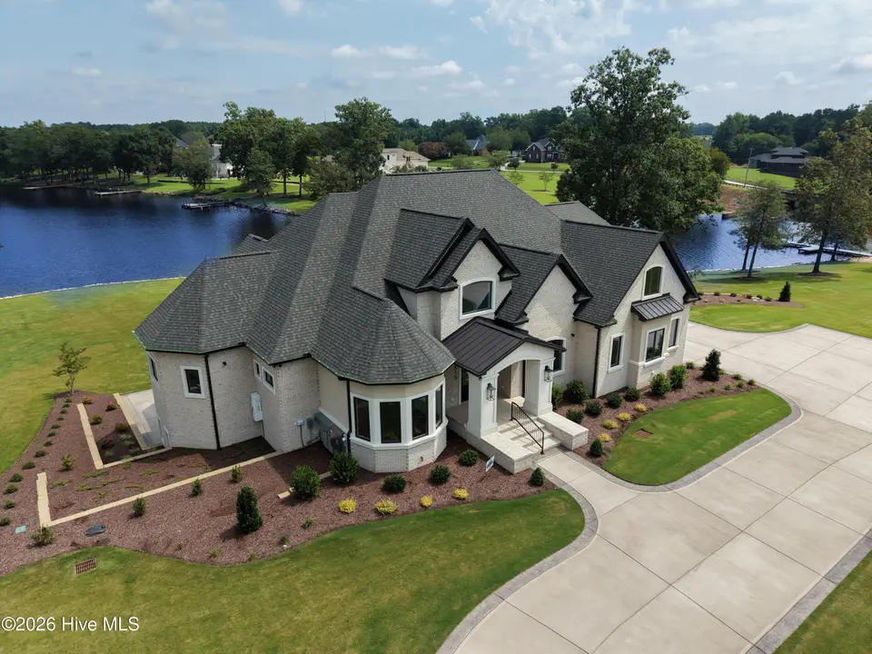 515 Martin Livestock Road, Princeton, NC 27569 — 5-bedroom waterfront home in Lakeview Estates, Princeton, NC, photo 1 of 52: 11FD39C2-799F-4C43-9E16-1B1056F1CDE0 2 2