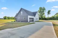 407 Wade Drive, Richlands, NC 28574 — 3-bedroom home in Killis Hills, Richlands, NC, photo 7 of 46