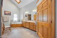 508 Small Drive, Elizabeth City, NC 27909 — 3-bedroom waterfront home in Newbegun Land, Elizabeth City, NC, photo 14 of 74