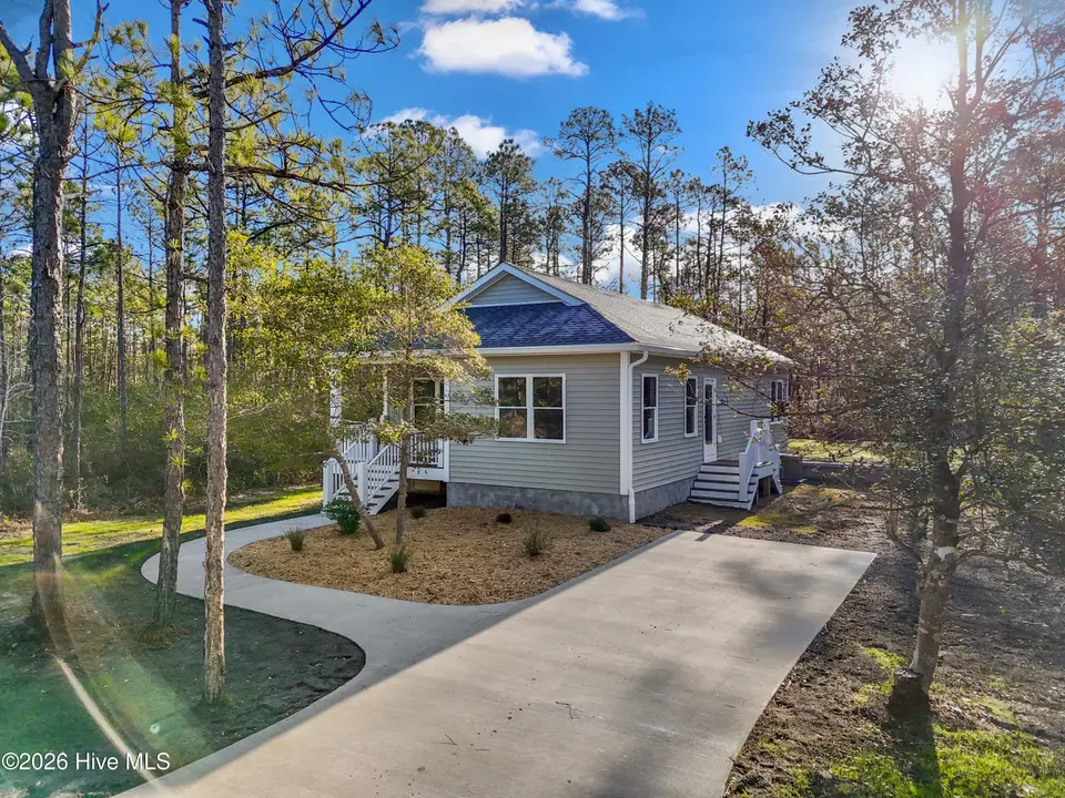 356 Drayton Road, Southport, NC 28461 — 3-bedroom home in Boiling Spring Lakes, Southport, NC, photo 1 of 30