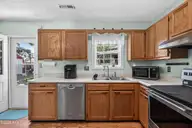 500 Nutfield Drive, Hubert, NC 28539 — 3-bedroom home in Foxtrace, Hubert, NC, photo 11 of 34